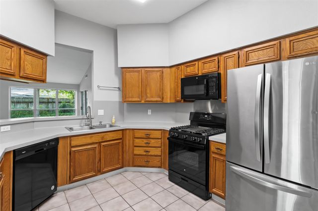 1207 Yorkshire Drive, Friendswood, TX 77546