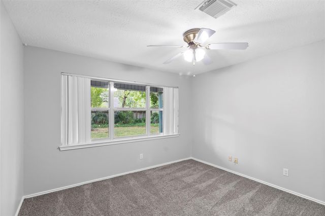 1207 Yorkshire Drive, Friendswood, TX 77546