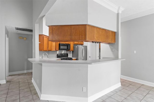 1207 Yorkshire Drive, Friendswood, TX 77546