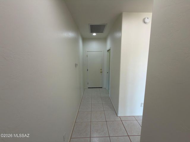 6775 W Ina Road, Tucson, AZ 85743