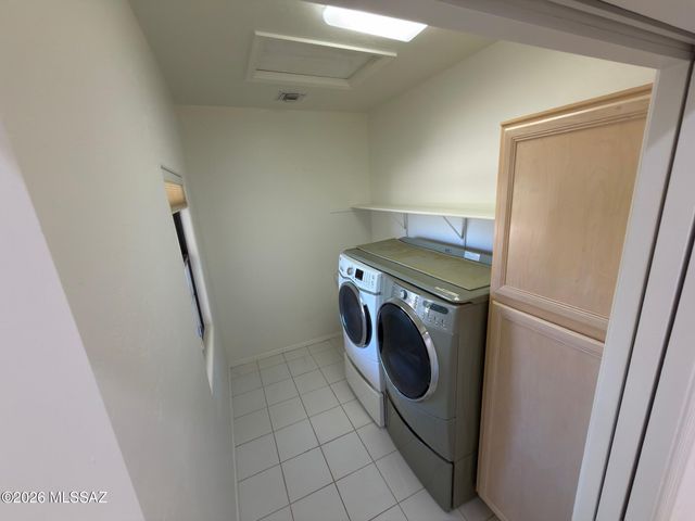 6775 W Ina Road, Tucson, AZ 85743