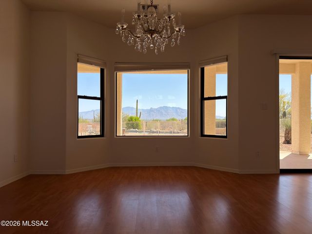 6775 W Ina Road, Tucson, AZ 85743