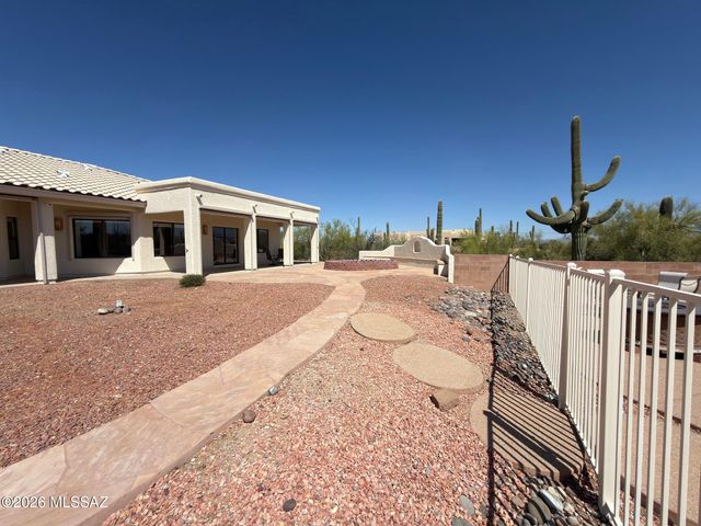 6775 W Ina Road, Tucson, AZ 85743