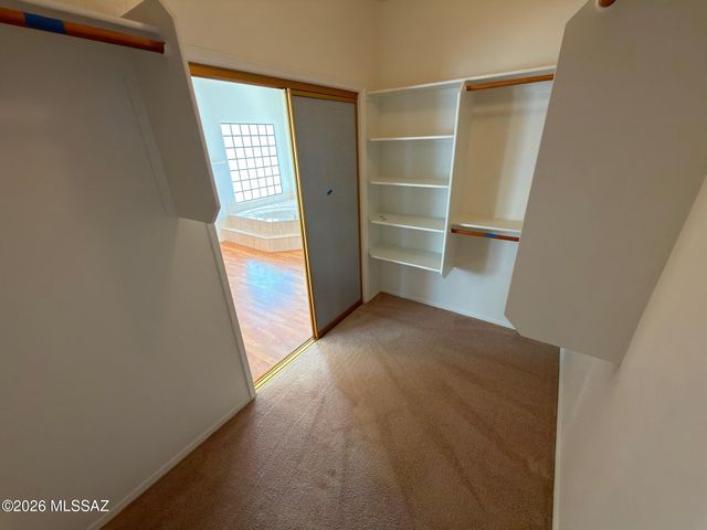 6775 W Ina Road, Tucson, AZ 85743