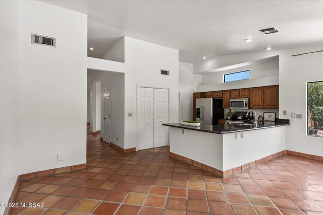 7391 E Damasco Place, Tucson, AZ 85750