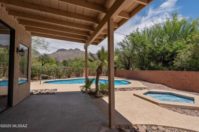 7391 E Damasco Place, Tucson, AZ 85750