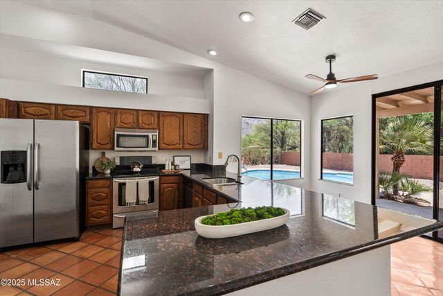 7391 E Damasco Place, Tucson, AZ 85750