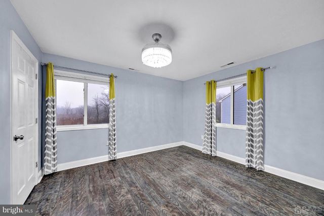 914 ASPEN DR, Plainsboro, NJ 08536