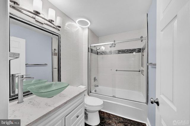 914 ASPEN DR, Plainsboro, NJ 08536