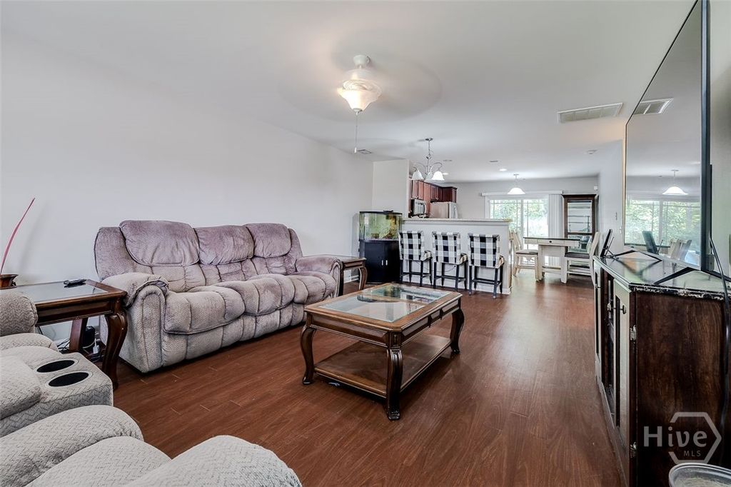 Image 6 of property listing at 612 Tradewinds Loop, Rincon, GA 31326