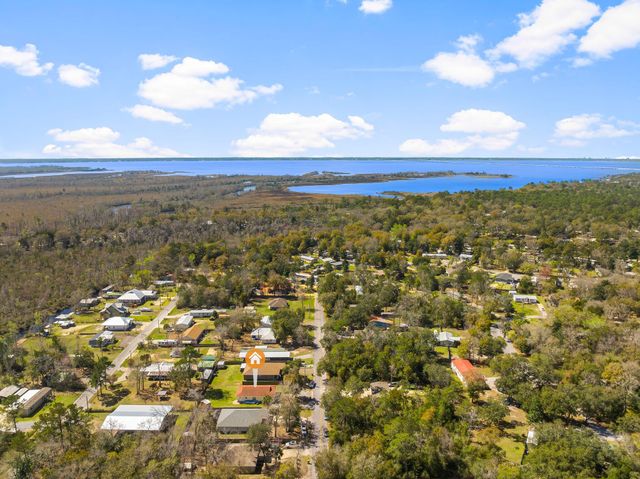 362 Palmetto Avenue, Freeport, FL 32439