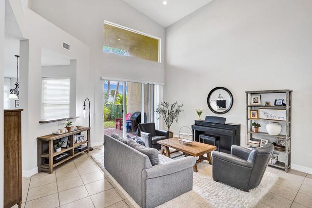 8876 Sandy Crest Lane, Boynton Beach, FL 33473