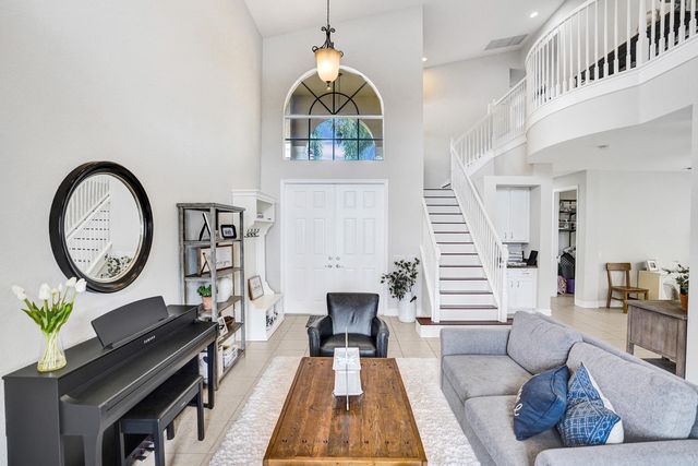 8876 Sandy Crest Lane, Boynton Beach, FL 33473