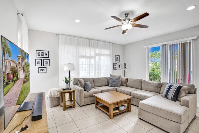 8876 Sandy Crest Lane, Boynton Beach, FL 33473