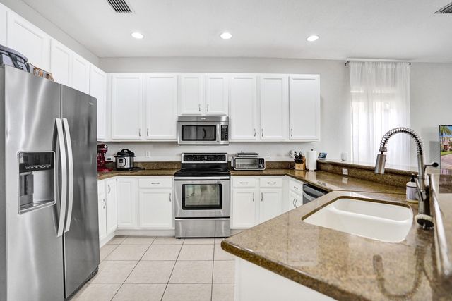 8876 Sandy Crest Lane, Boynton Beach, FL 33473