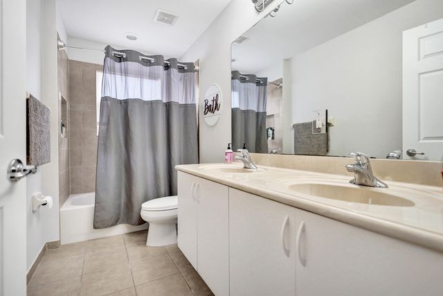 8876 Sandy Crest Lane, Boynton Beach, FL 33473