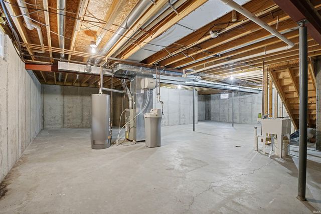 1647 Brookstone Court, Elkhart, IN 46514