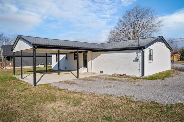 763 Smith Rd, Smithville, TN 37166