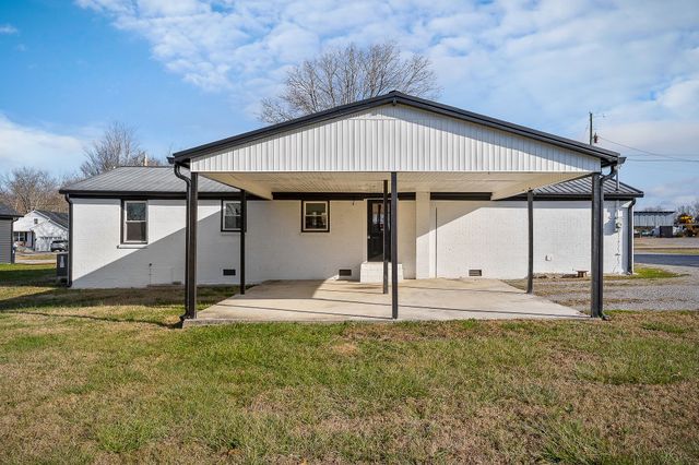 763 Smith Rd, Smithville, TN 37166
