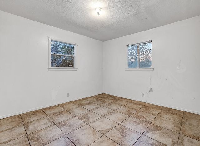 224 Shellwood Drive, Wake Village, TX 75501