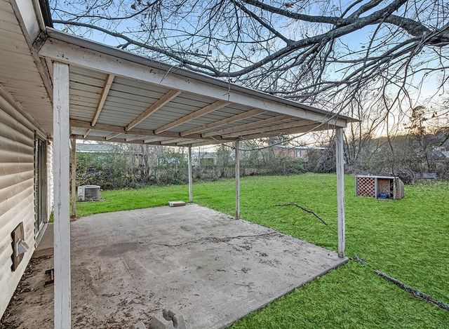 224 Shellwood Drive, Wake Village, TX 75501