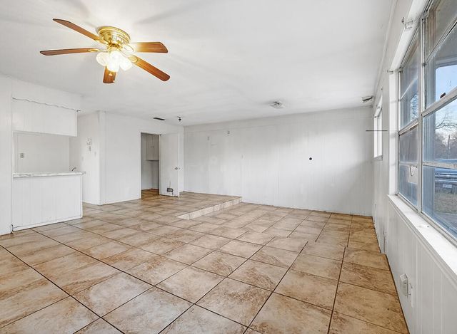 224 Shellwood Drive, Wake Village, TX 75501