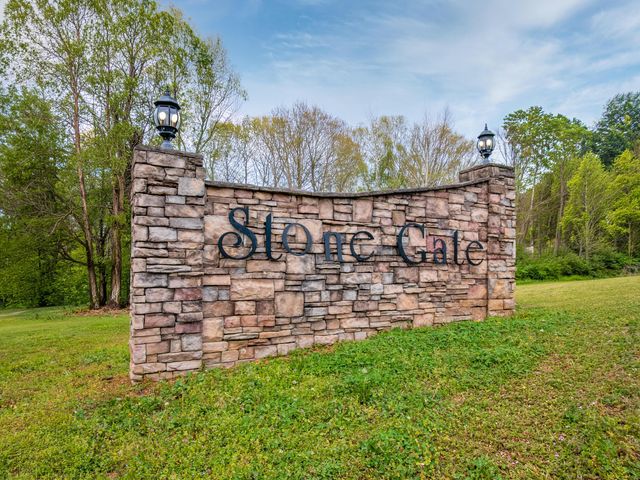1212 Stone Gate Circle NW, Cleveland, TN 37312