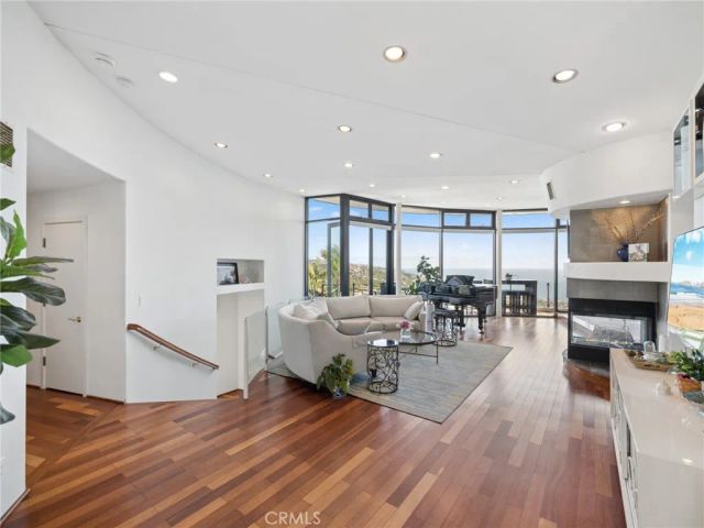 1445 Bounty Way, Laguna Beach, CA 92651