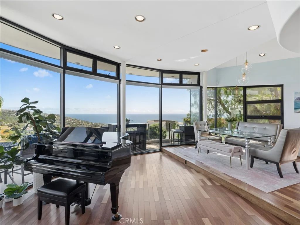 1445 Bounty Way, Laguna Beach, CA 92651