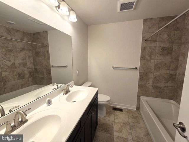 1883 BOULDER DR, Downingtown, PA 19335