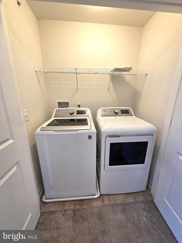 1883 BOULDER DR, Downingtown, PA 19335