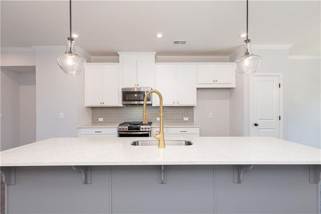 1009 Taylor Court, Acworth, GA 30102