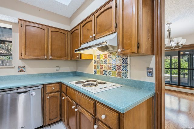 2823 BURNT OAK ST, San Antonio, TX 78232