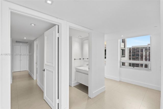 1541 Brickell Ave C1607, Miami, FL 33129