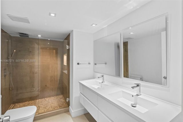 1541 Brickell Ave C1607, Miami, FL 33129