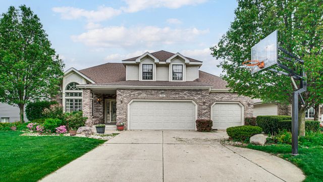 242 Golfview Drive, Schererville, IN 46375