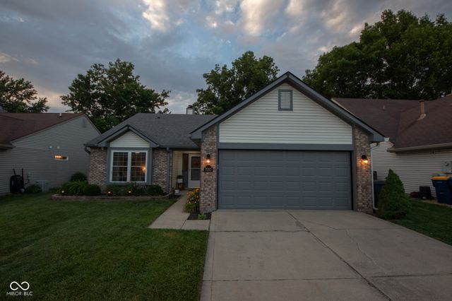 730 Kingston Circle, Brownsburg, IN 46112