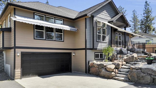 125 E Franklin Dr, Nine Mile Falls, WA 99026 property photo