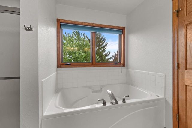 49 AURORA LANE, Fond Du Lac, WI 54935