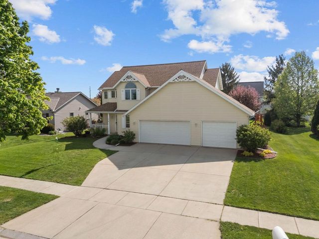 49 AURORA LANE, Fond Du Lac, WI 54935
