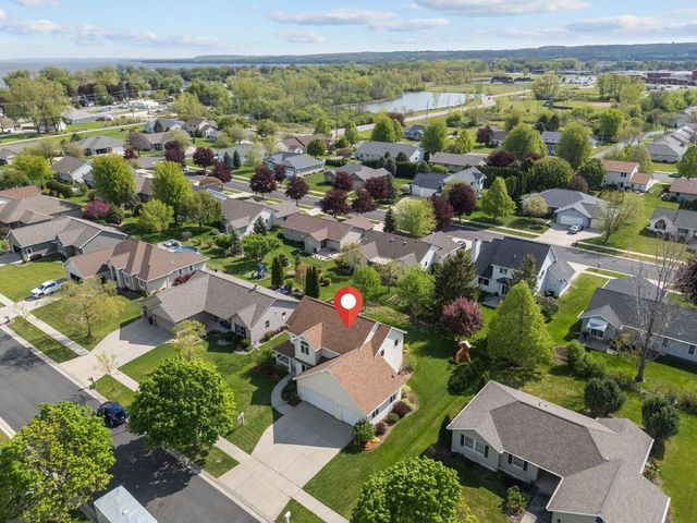 49 AURORA LANE, Fond Du Lac, WI 54935