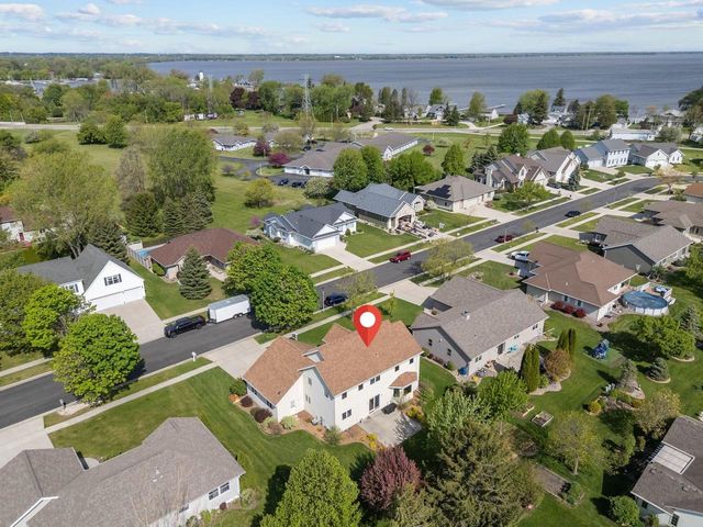 49 AURORA LANE, Fond Du Lac, WI 54935