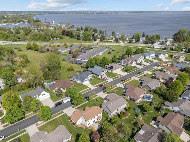 49 AURORA LANE, Fond Du Lac, WI 54935