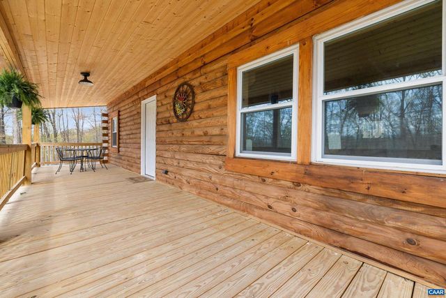 136 WILDWOOD LN, Shenandoah, VA 22849