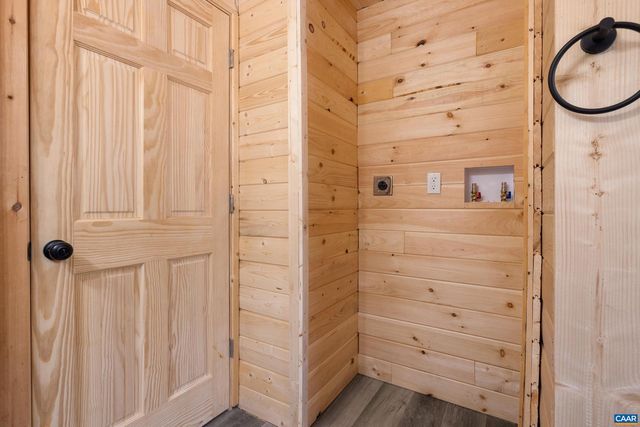 136 WILDWOOD LN, Shenandoah, VA 22849