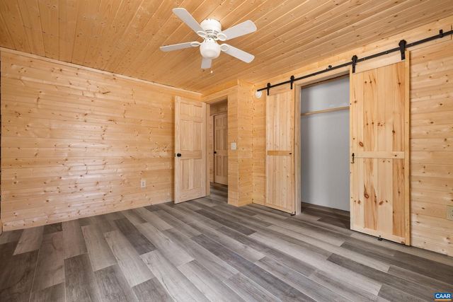 136 WILDWOOD LN, Shenandoah, VA 22849