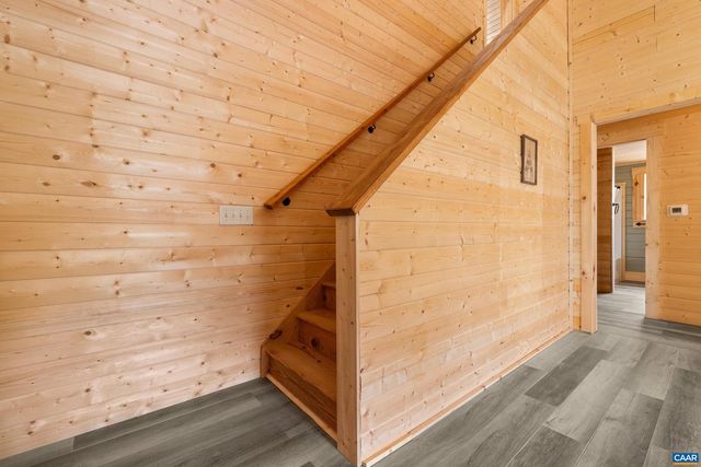 136 WILDWOOD LN, Shenandoah, VA 22849