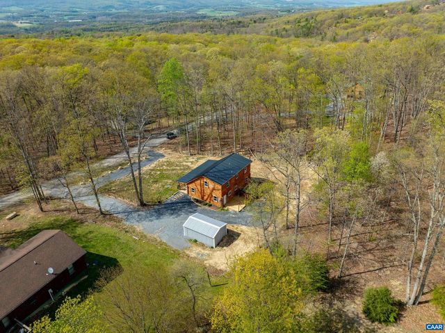 136 WILDWOOD LN, Shenandoah, VA 22849