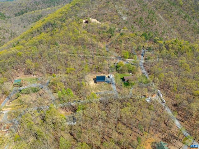 136 WILDWOOD LN, Shenandoah, VA 22849