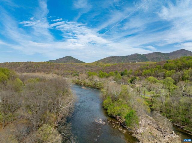 136 WILDWOOD LN, Shenandoah, VA 22849